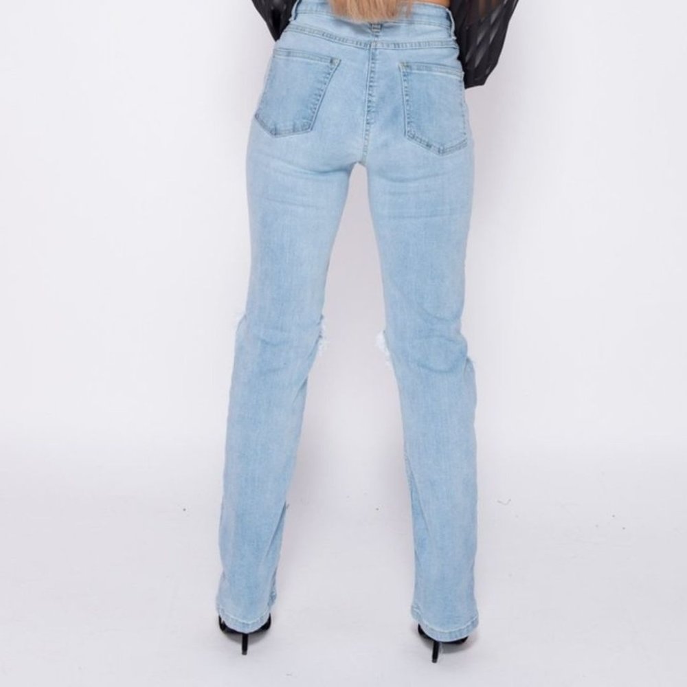 Parisian Light Blue Knee Rip Distressed Straight Leg Jeans Size 8 - Picture 2 of 3